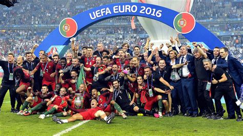 A 2016-os Európa-bajnokság ikonikus mémjei