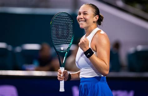 Amanda Anisimova küzd a wimbledoni döntőben