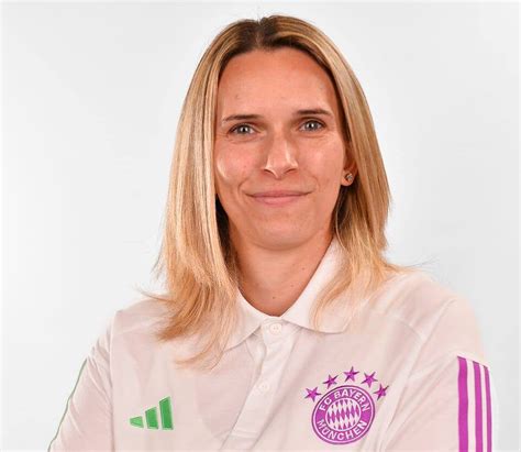 Horváth Bettina az FC Bayern München edzőjeként