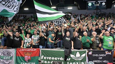 A Celtic FC szurkolók ünneplése egy mérkőzésen