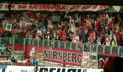 Német szurkolói protestáció a futballpályán