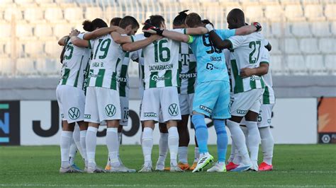Ferencváros játékosai egy támadás során