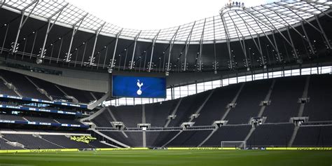 A Tottenham Hotspur Stadion Déli Lelátója és a szurkolói hangulat