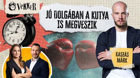 Két bokszoló a ringben küzd