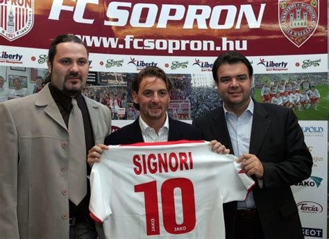 Giuseppe Signori akcióban a Sopron színeiben