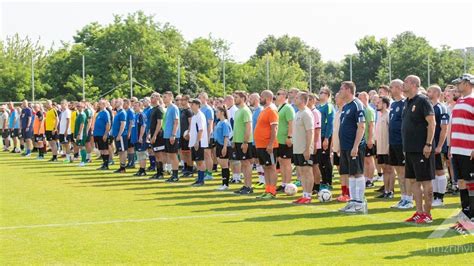 A Szolnoki Dózsa-Közgép csapata a magyar bajnoki aranyéremmel