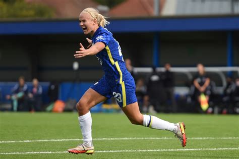 Pernille Harder játékban, Chelsea mezben