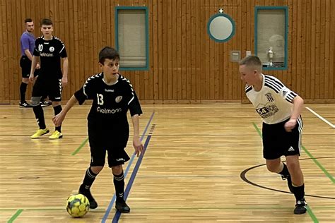 Futsal szabálytalanságok illusztrálása