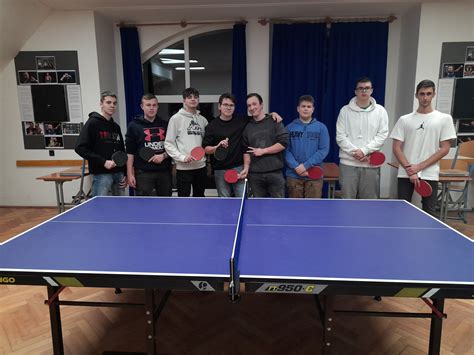 asztalitenisz csapatfotó