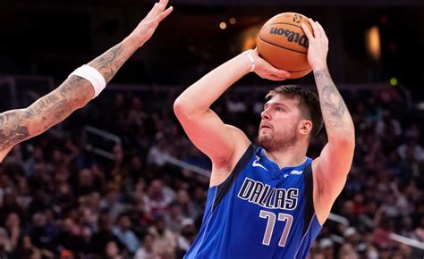 Luka Doncic kosárlabda mérkőzés közben