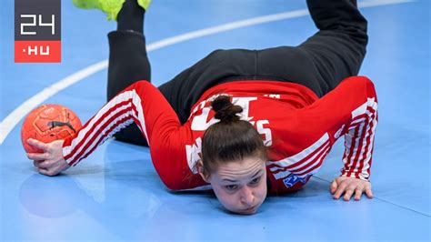 Szikora Melinda fotózás közben