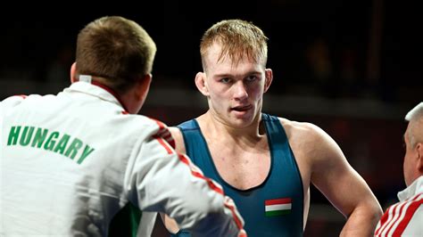 Lévai Zoltán birkózó a dobogón