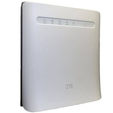ZTE logó és modern routerek