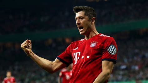 Robert Lewandowski ünnepel egy Bundesliga mérkőzésen