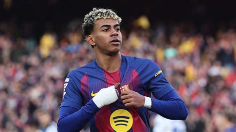 FC Barcelona és Manchester City játékosok a pályán