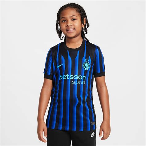 Inter Milan mez 1+8 számmal, Zamorano számára