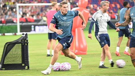 Taktikai felállás az Arsenal edzésén
