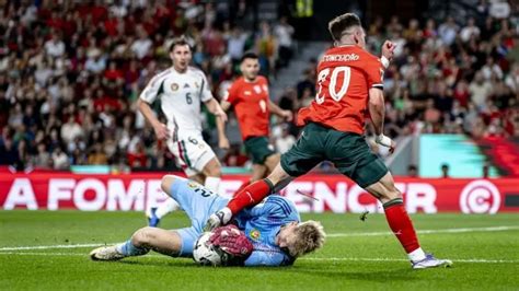 Box-to-Box középpályás mozgása a pályán