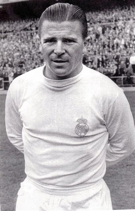Puskás Ferenc, a Real Madrid legendája akcióban