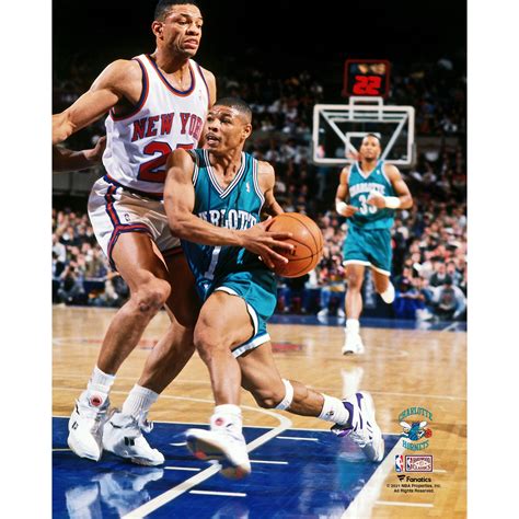 Muggsy Bogues a Charlotte Hornets mezében