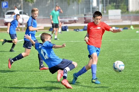 Egri utánpótlás labdarúgók a pályán