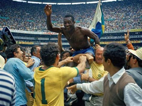 Pelé az 1970-es világbajnoki döntő után
