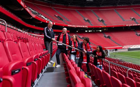 Johan Cruijff Arena esti fényekben
