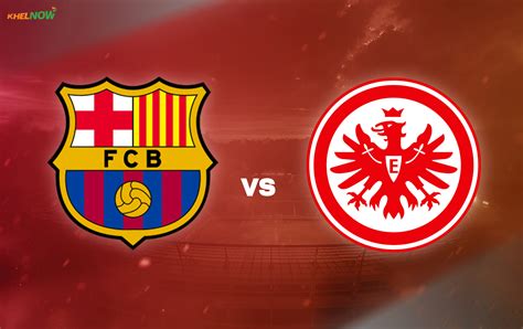Eintracht Frankfurt és FC Barcelona játékosok összecsapása az Európa-Liga mérkőzésen