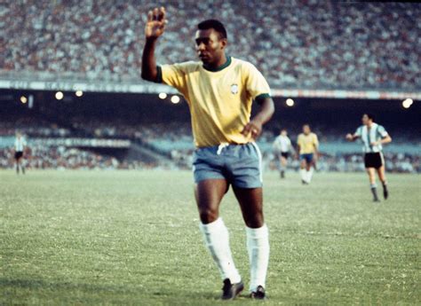 Modern brazil focista ünneplés