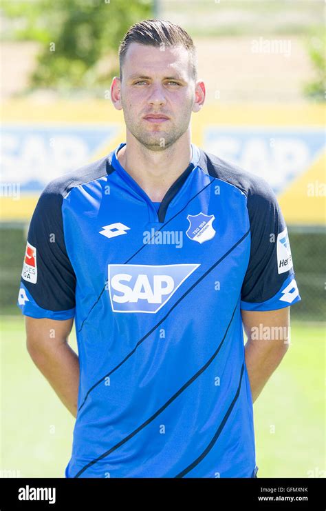 Szalai Ádám akcióban a Hoffenheim mezében