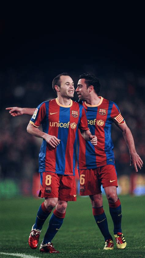 Xavi és Iniesta közös ünneplése