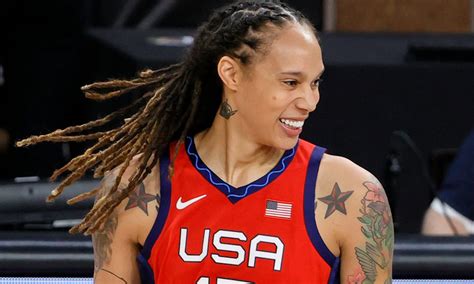 Brittney Griner, a Jekatyerinburg amerikai olimpiai és világbajnoka akcióban