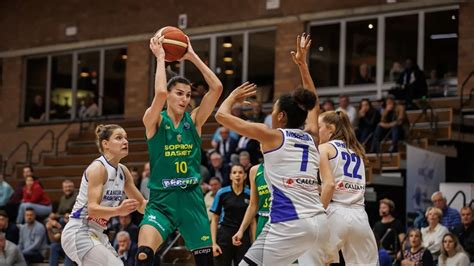 A Sopron Basket csapatának ünneplése az Euroliga győzelem után