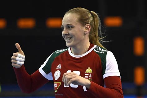 Kovács Anett a magyar válogatott edzésén