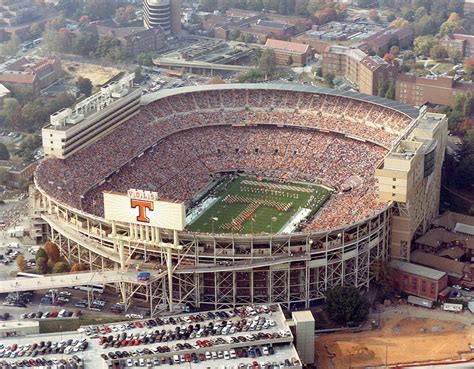 College Football stadion nézőtérrel