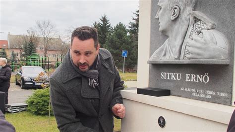 Sitku Ernő egykori válogatott kosárlabdázó portréja