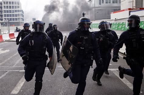 A szabálytalan és erőszakos megmozdulások megkülönböztetése