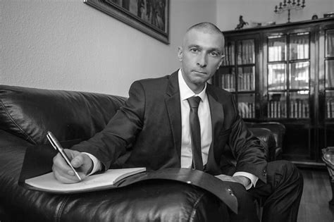 Játékosügynök iroda logója vagy általános kép