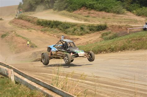 Autocross nézők a túrkevei pályán