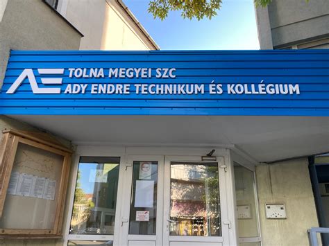 Általános irodaház külső Tolna megyében