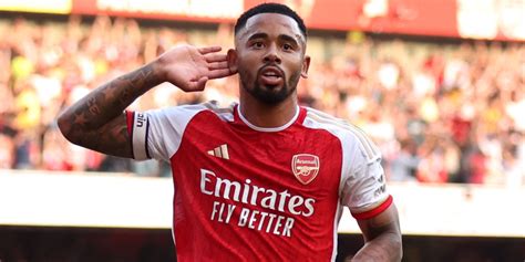 Gabriel Jesus ünnepel, mielőtt gólját érvénytelenítették a Porto ellen