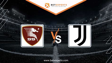 A Juventus logója a bika visszatérésével és megnövelt koronával (1931-1977)