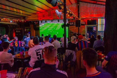 budapesti sportbár hangulata