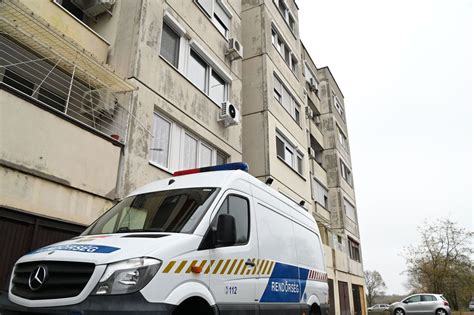 Fiatal kézilabdázók edzésen Szolnokon