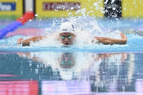 A világ élmezőnye 200 méteres pillangóúszásban