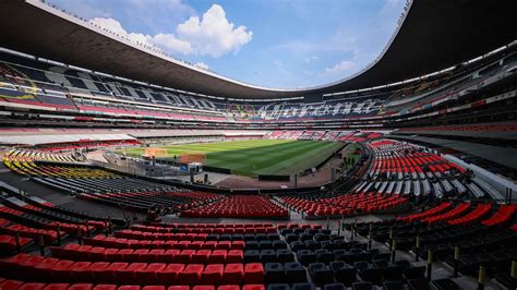 Estadio Azteca ikonikus homlokzata