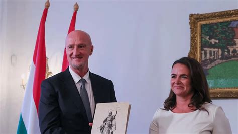 Marco Rossi és Cosimo Inguscio az állampolgársági eskütételen