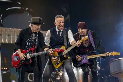 Bruce Springsteen és az E-Street Band fellépése