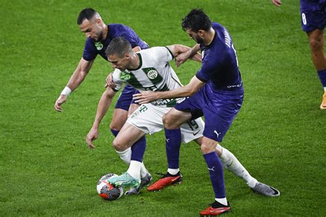 Újpest vs Paks meccs felvezető grafika