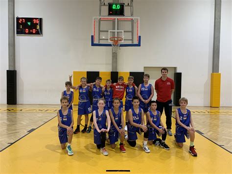 Vasas U12 lányok csapatképe